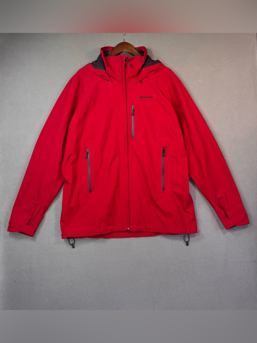 Patagonia Piolet GORE-Tex Gorpcore Men’s Alpine Jacket in French Red, Large - Picture 2 of 16